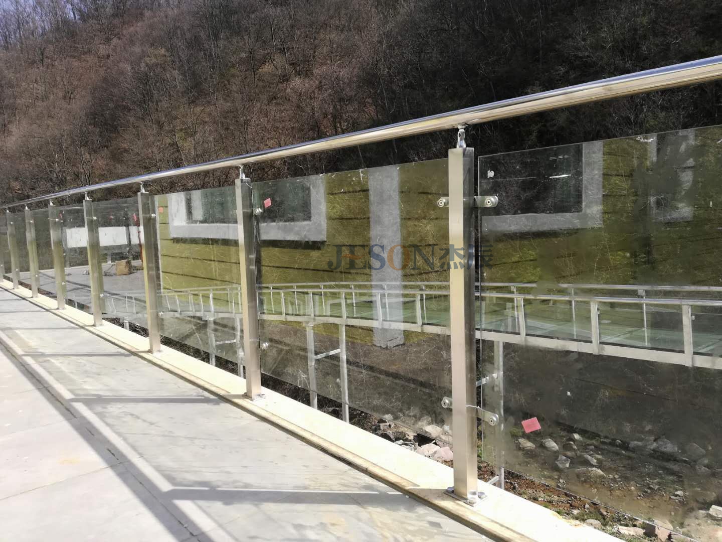 避世之地“云棲谷”,春和款款行